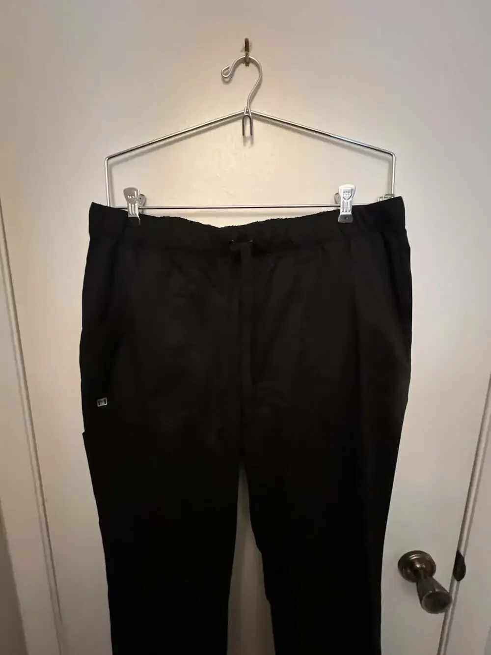Maevn Women's Cargo Scrub Pants with Elastic Waist & Drawstring, Black, Sz Large